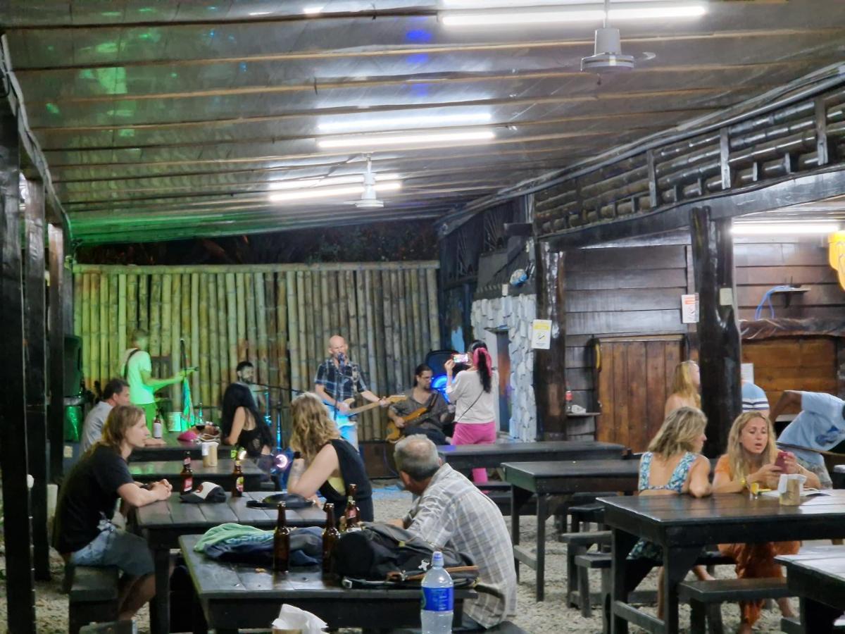 Playa Negra Brewing Beachfront Hotel Puerto Viejo de Talamanca ภายนอก รูปภาพ