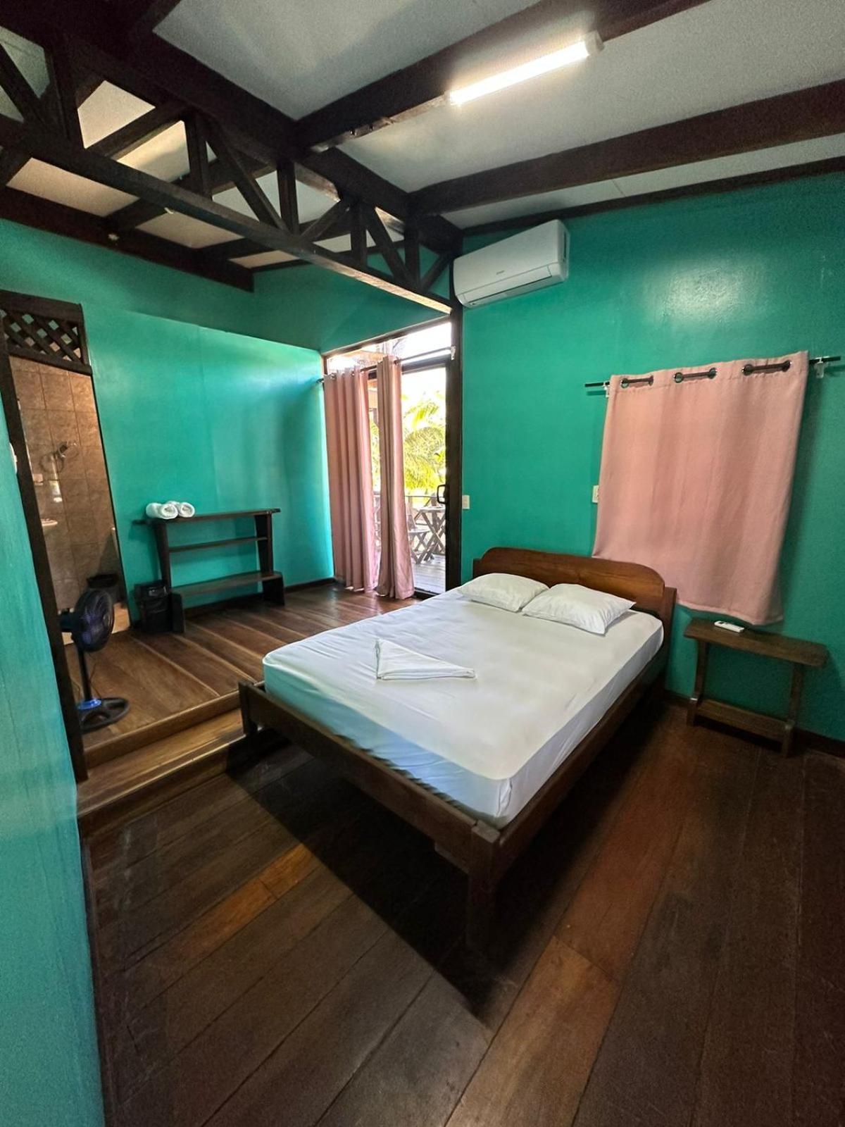 Playa Negra Brewing Beachfront Hotel Puerto Viejo de Talamanca ภายนอก รูปภาพ