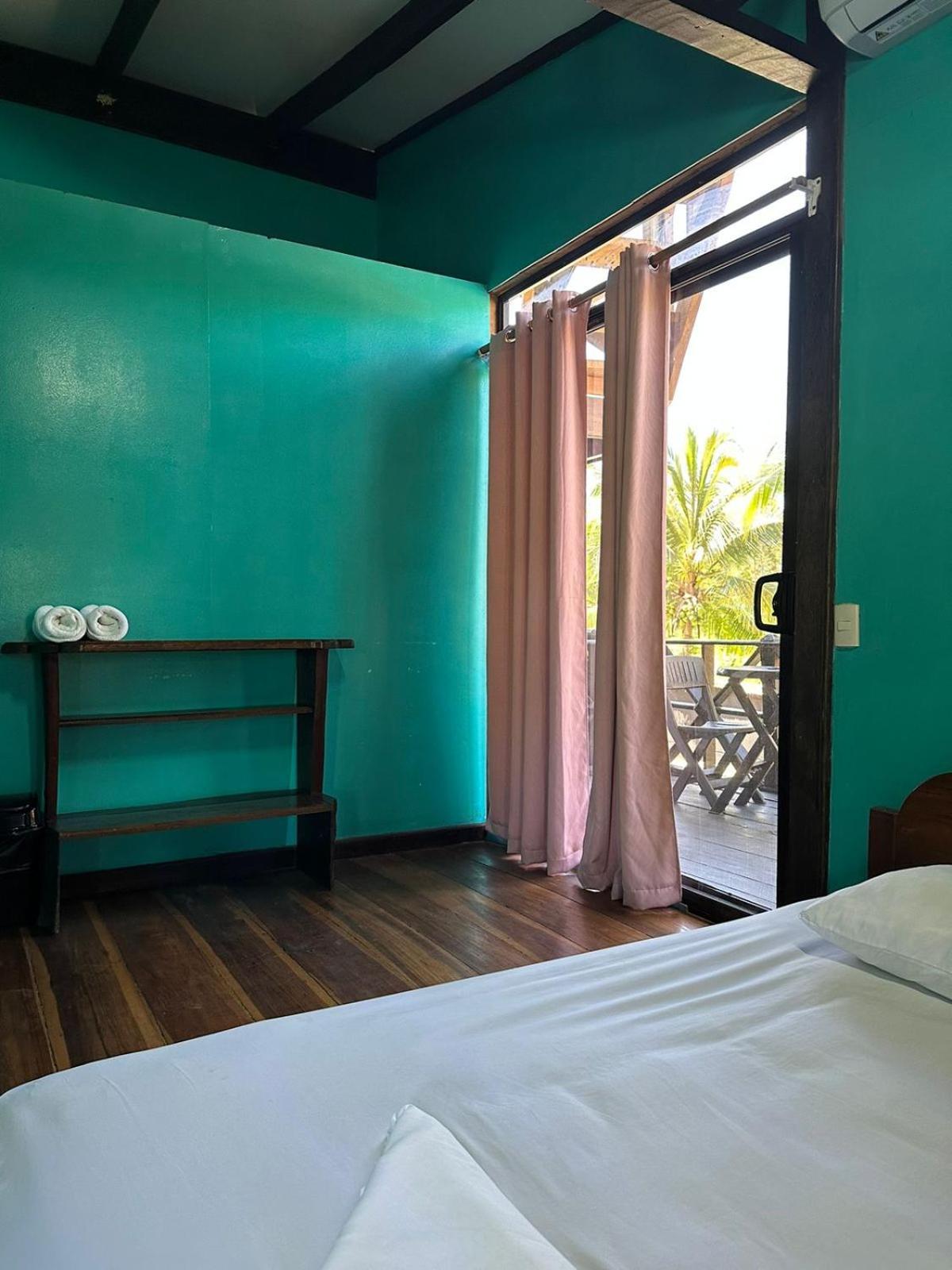 Playa Negra Brewing Beachfront Hotel Puerto Viejo de Talamanca ภายนอก รูปภาพ