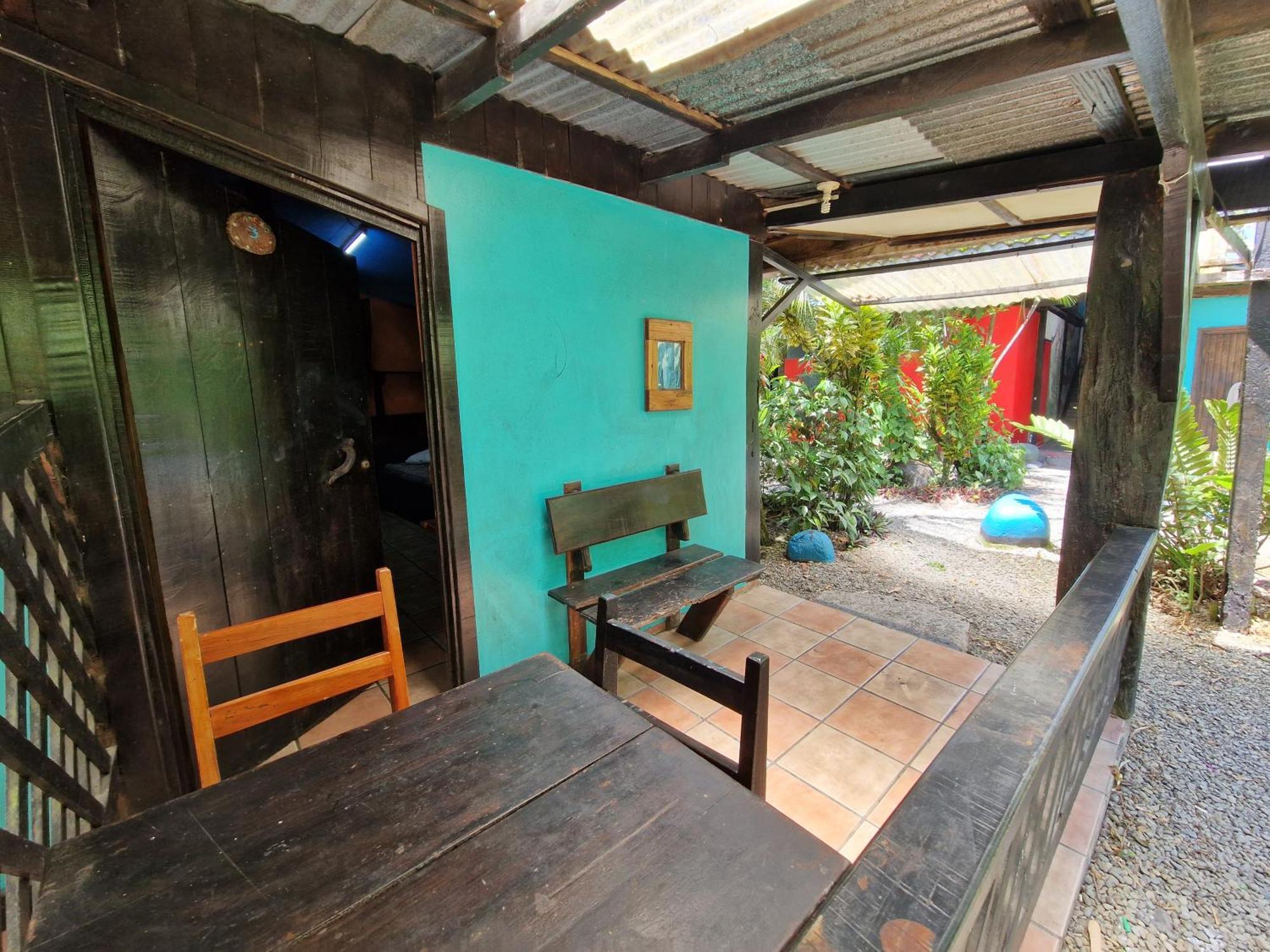 Playa Negra Brewing Beachfront Hotel Puerto Viejo de Talamanca ภายนอก รูปภาพ