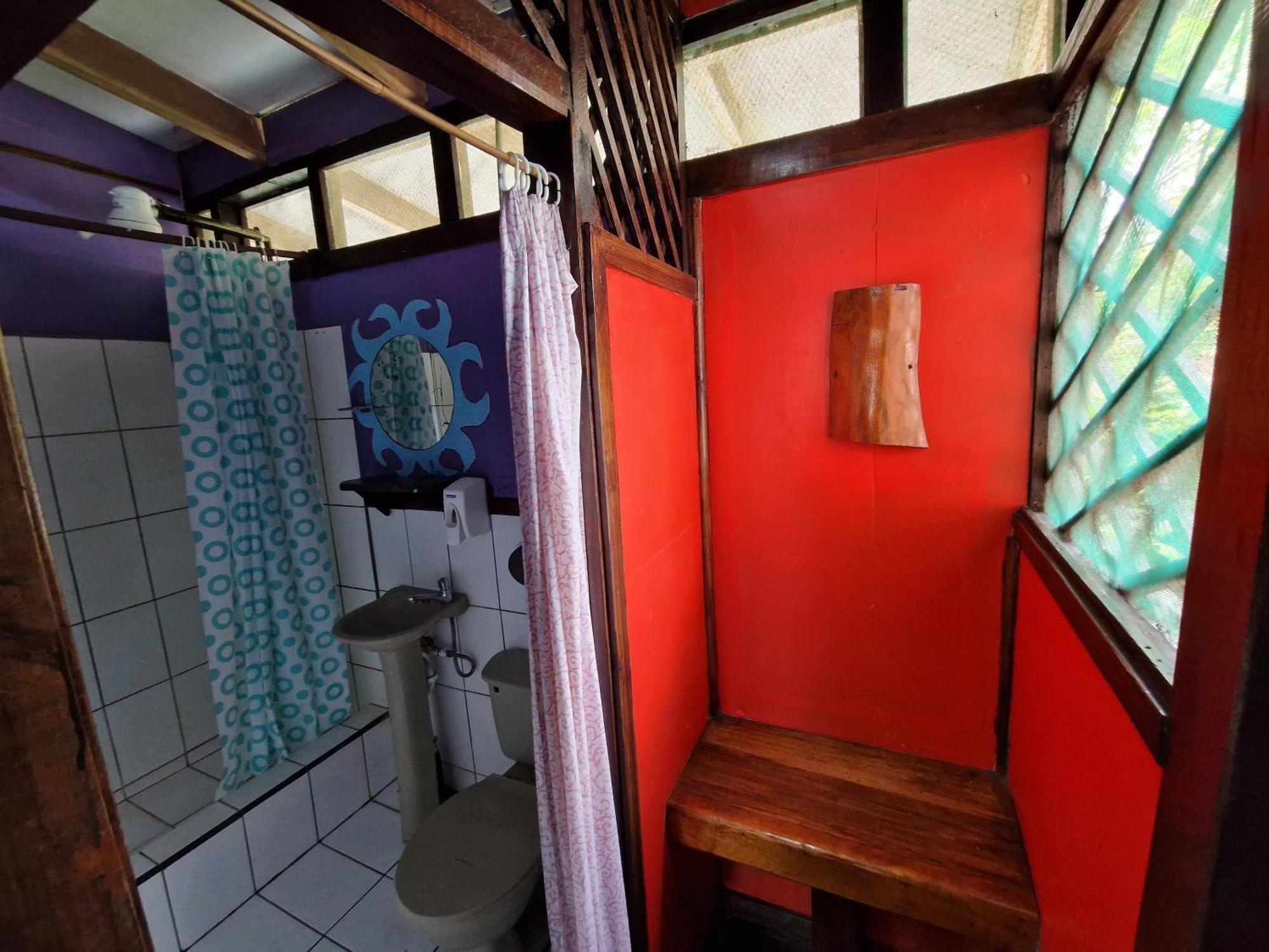 Playa Negra Brewing Beachfront Hotel Puerto Viejo de Talamanca ภายนอก รูปภาพ
