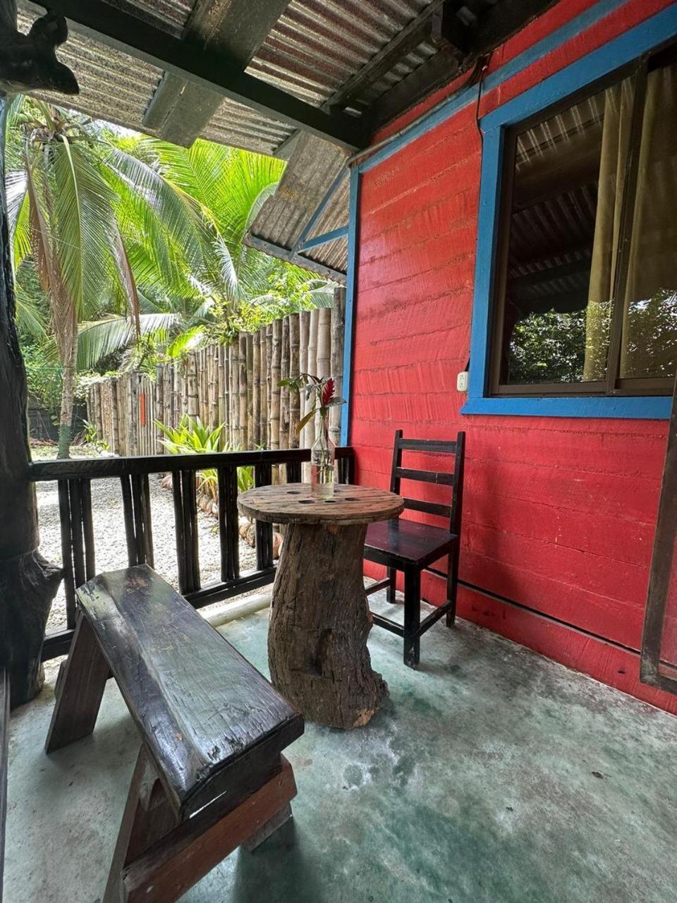 Playa Negra Brewing Beachfront Hotel Puerto Viejo de Talamanca ภายนอก รูปภาพ