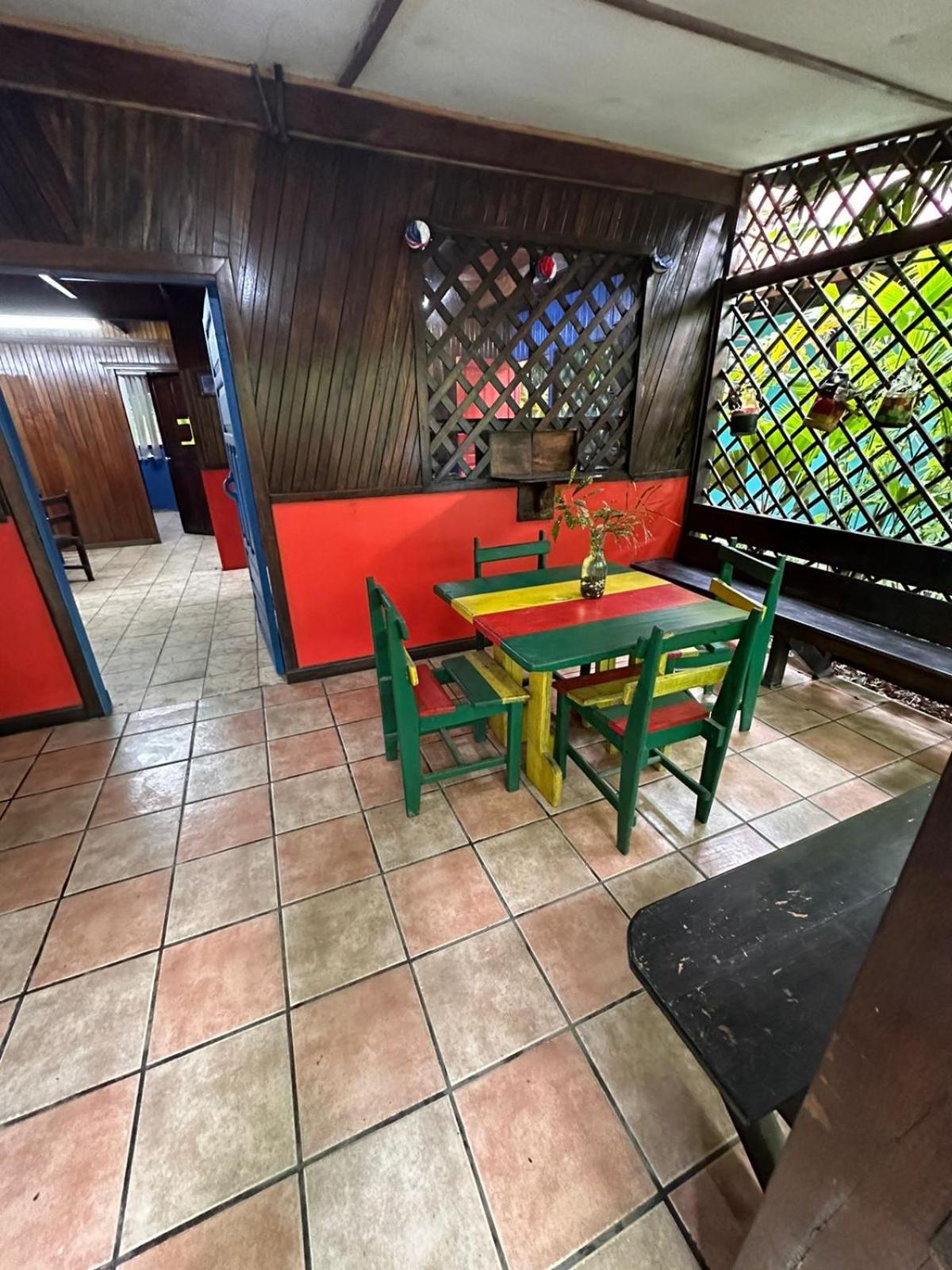 Playa Negra Brewing Beachfront Hotel Puerto Viejo de Talamanca ภายนอก รูปภาพ