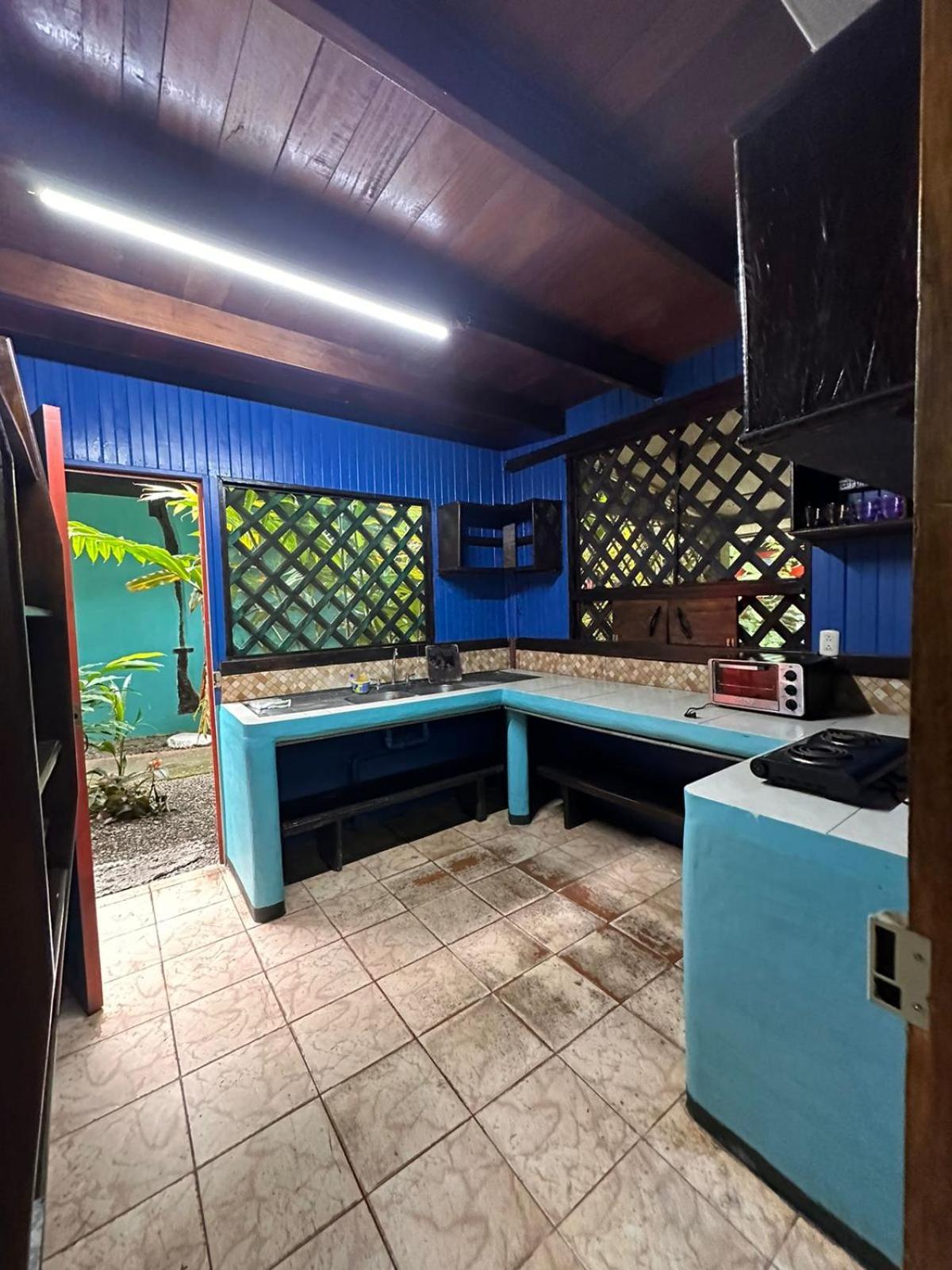 Playa Negra Brewing Beachfront Hotel Puerto Viejo de Talamanca ภายนอก รูปภาพ